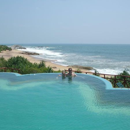Kirinda Beach Resort, Yala Exteriör bild