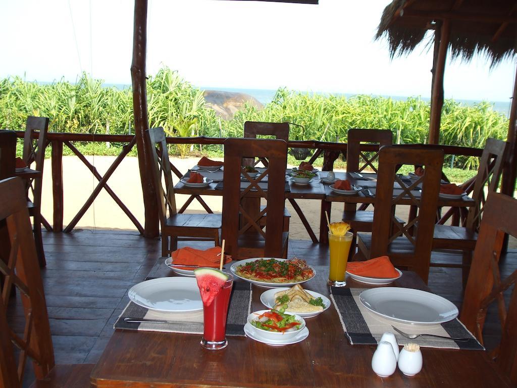 Kirinda Beach Resort, Yala Exteriör bild
