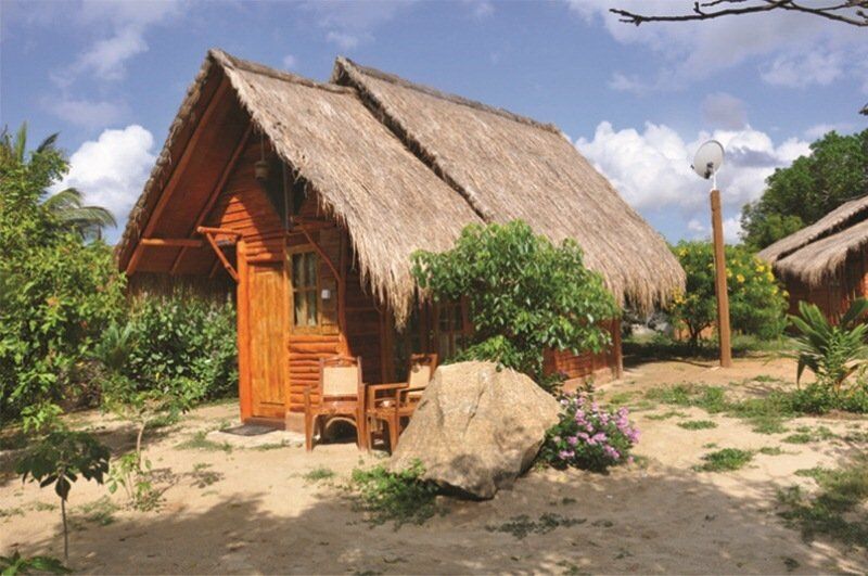 Kirinda Beach Resort, Yala Exteriör bild