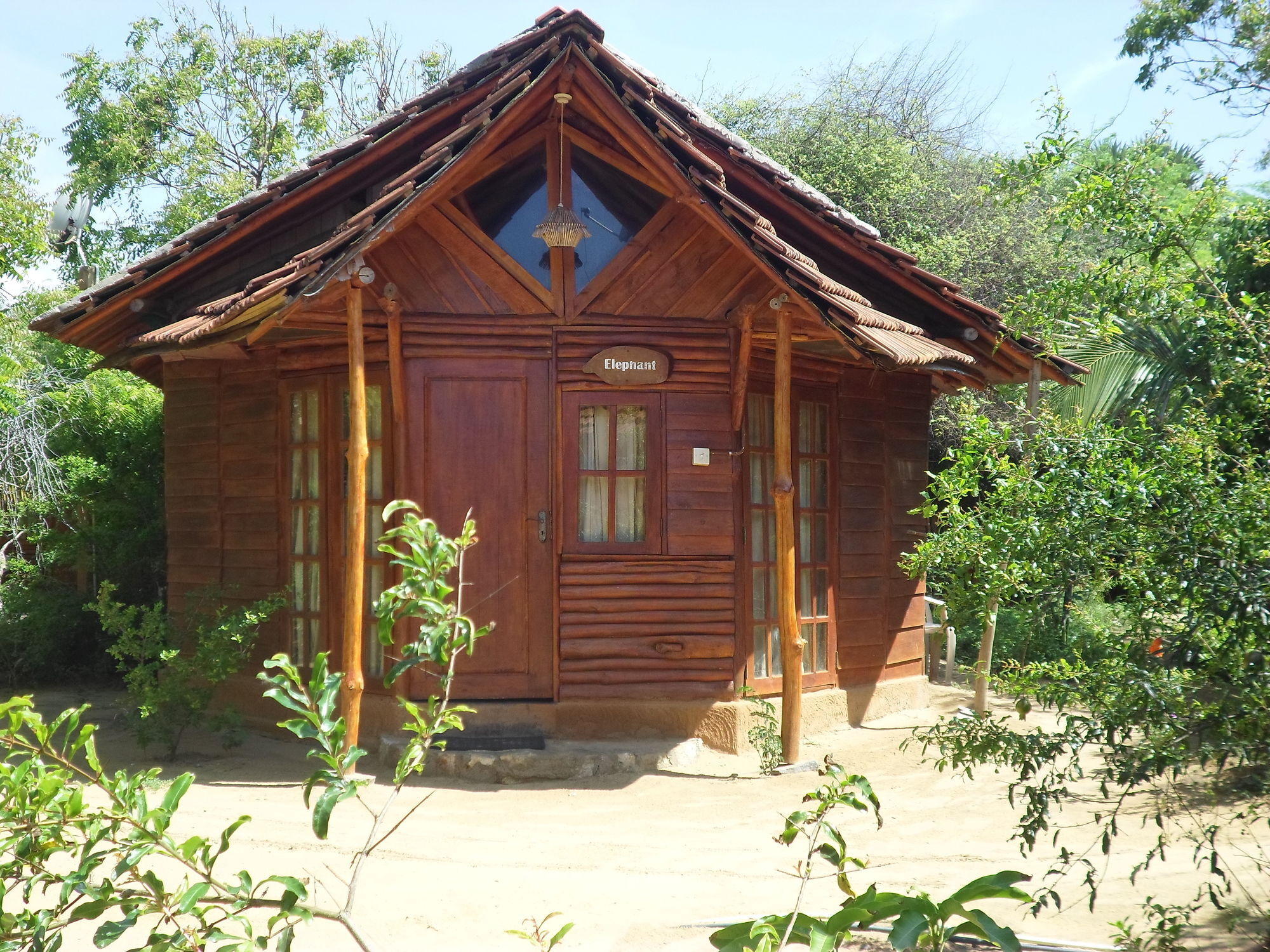 Kirinda Beach Resort, Yala Exteriör bild